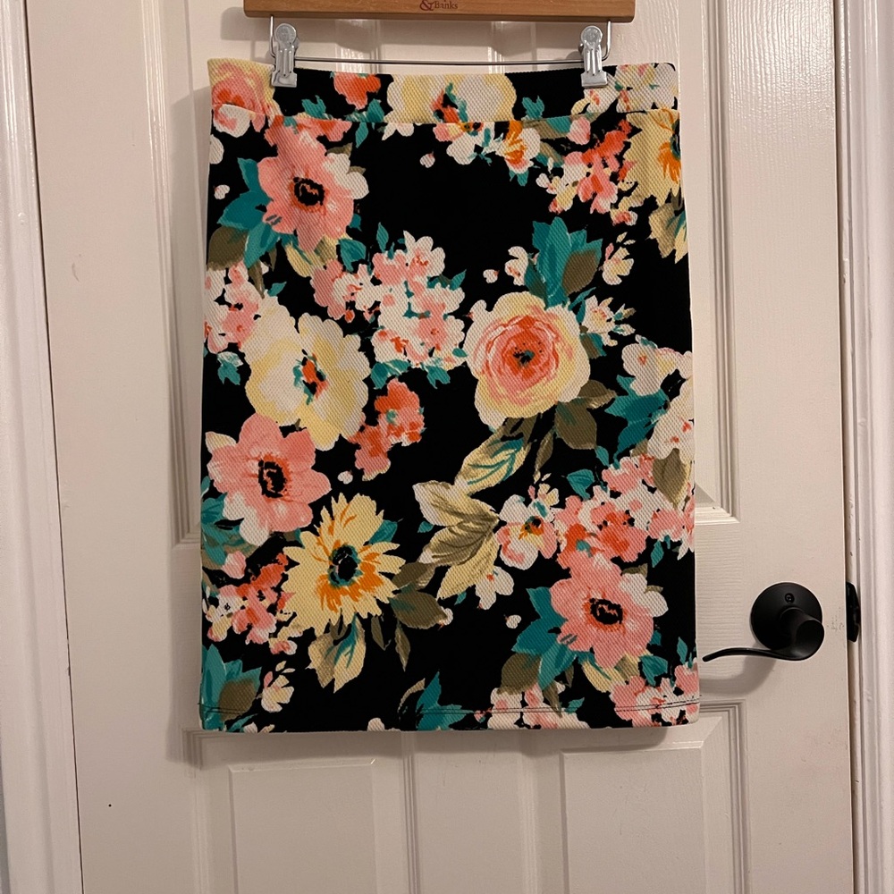 Sunny Leigh Black Floral Mini Skirt